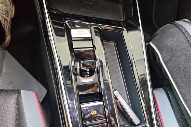 Used Volkswagen Lamando 2024 Lavida L 280TSI DSG Cool & Spicy Edition
