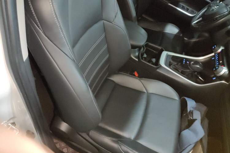 Used Toyota Wildlander 2022 2.0L CVT Two-Wheel Drive Luxury PLUS Edition
