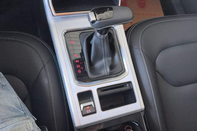 Used Bestune X40 2019 1.6L Automatic Luxury Edition China VI
