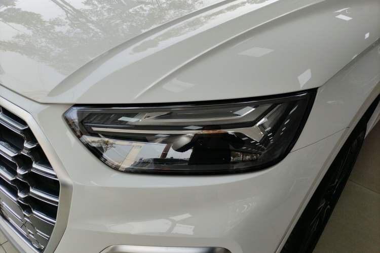 Used Audi Q5L 2022 40T Fashionable and Dynamic Model
