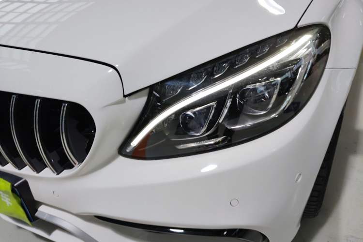 Used Mercedes-Benz C-Class 2015 C 200 L 4MATIC