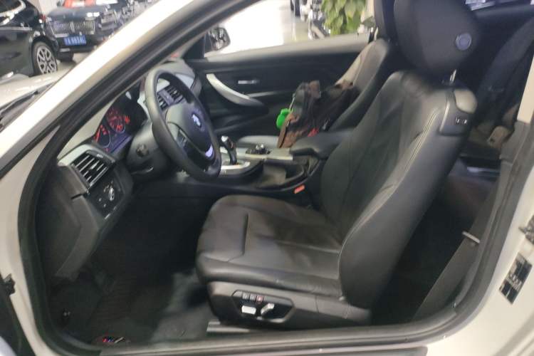 Used BMW 4 Series 2016 420i Fashion Model