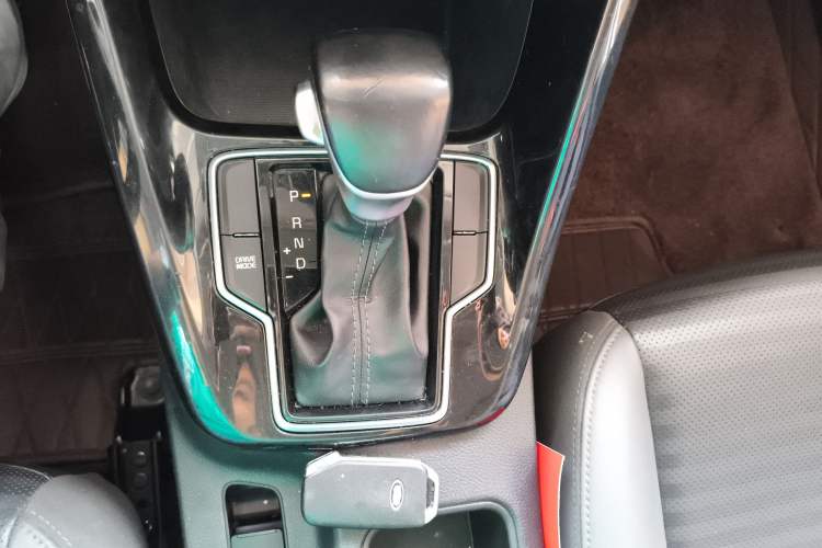 Used Kia Sportage R 2018 2.0L Automatic Smart Luxury Version China V Standard
