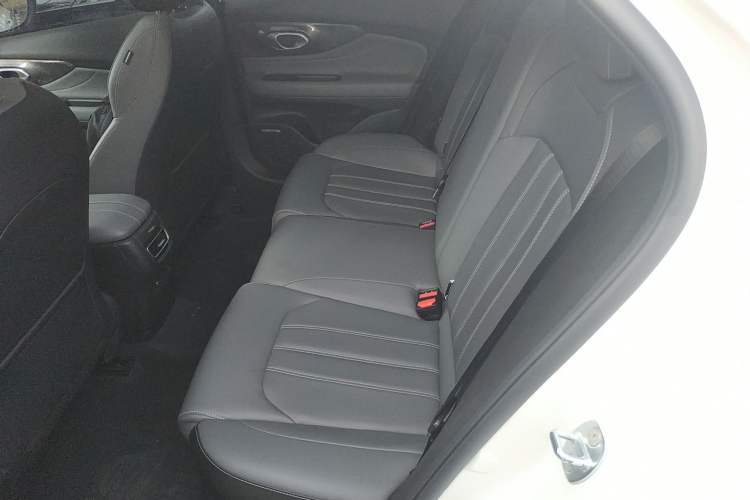 Used GAC Trumpchi EMPOW 2024 270T DCT Yingbao R-Style Edition
