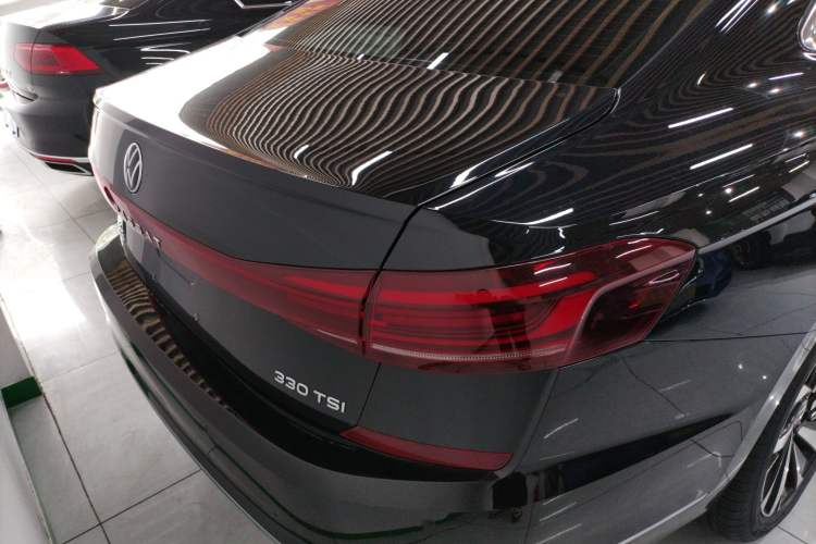 Used Volkswagen Passat 2022 330TSI Elite Edition Custom Version
