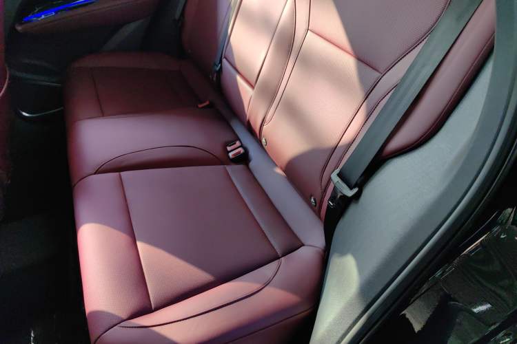 Used Hongqi HS3 PHEV 
