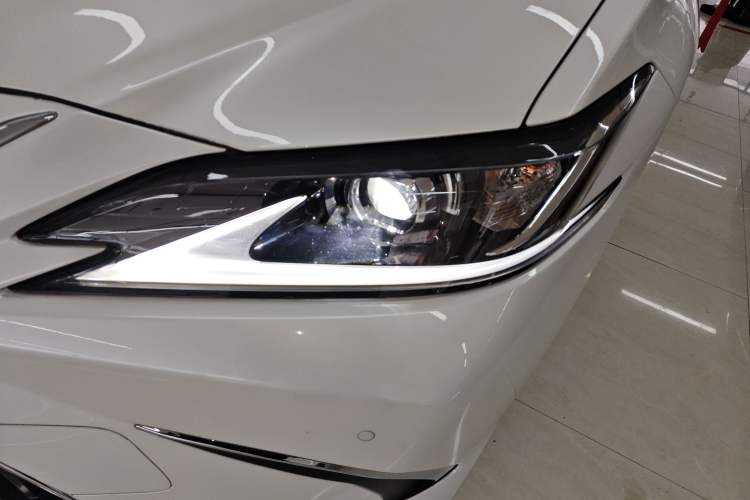 Used Lexus ES 2022 200 Excellence Edition