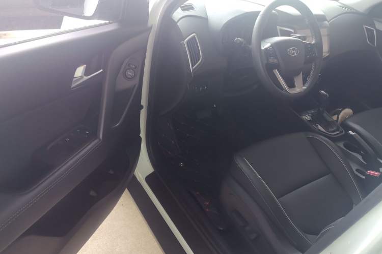 Used Hyundai ix25 2017 1.6L Automatic Smart Version
