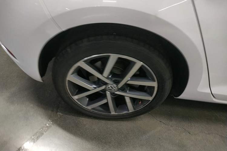 Used Volkswagen Golf 2018 230TSI Automatic Luxury Version