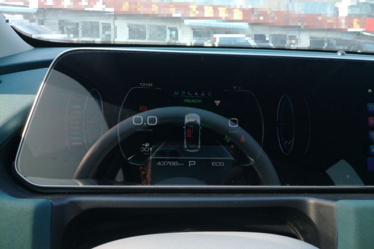 Used ORA Good Cat 2023 401 km Standard Range Comfort Version Lithium Iron Phosphate
