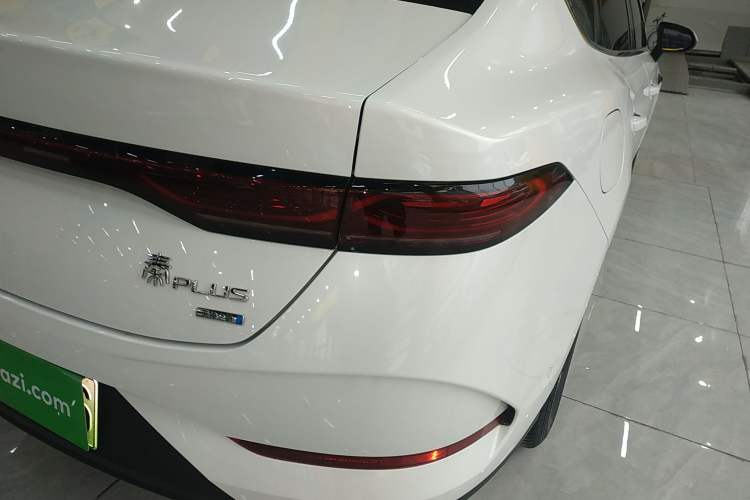 Used BYD Qin PLUS 2025 DM-i Smart Drive 120KM Superior Model
