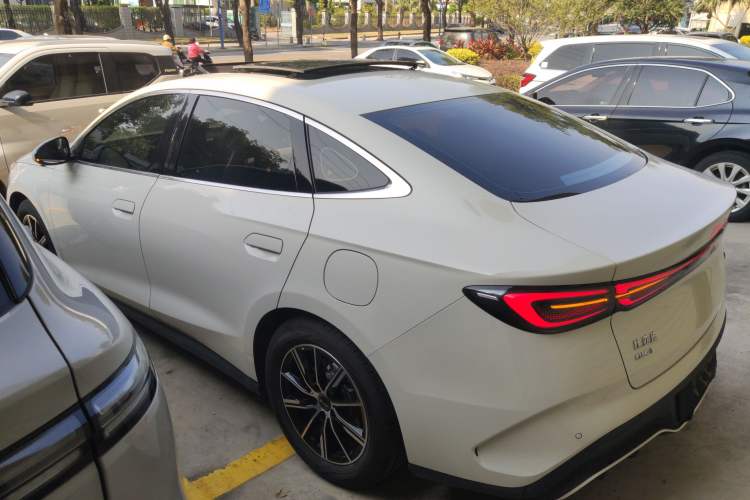 Used BYD Seal 06 New Energy 2024 DM-i 120KM Prestige Model
