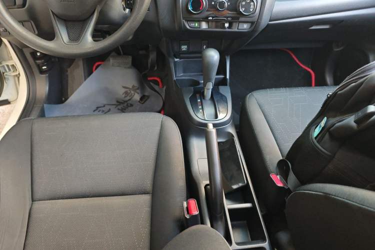 Used Honda Fit 2016 1.5L LXS CVT Comfort Sunroof Version
