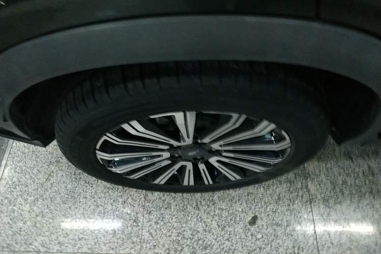 Used Oshan X5 2021 Revised Version 1.5T DCT Luxury Edition
