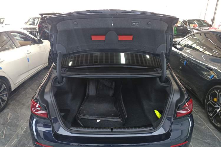 Used BMW 5 Series 2023 530Li Leading Edition Luxury Package
