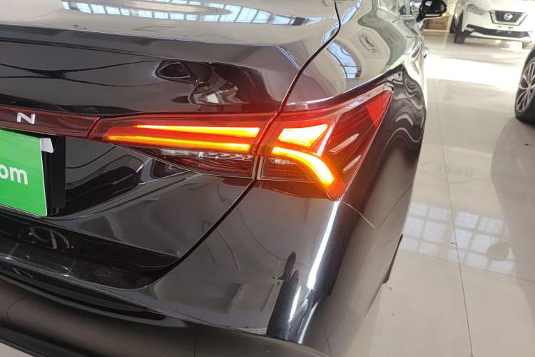 Used Toyota Avalon 2022 2.0L Luxury Edition