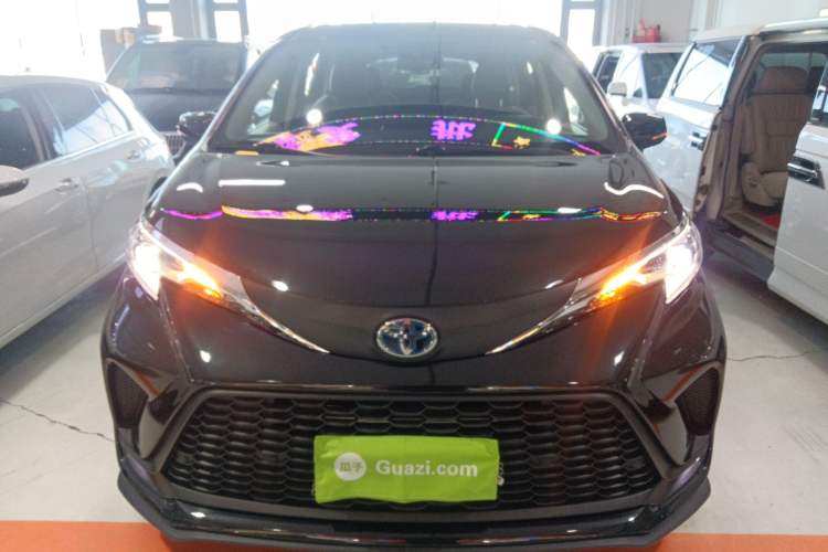 Used Toyota Granvia 2023 2.5L Hybrid Comfort Edition