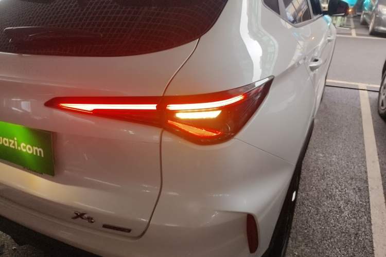 Used Oshan X5 PLUS 2023 Revised Version 1.5T DCT Navigation Edition
