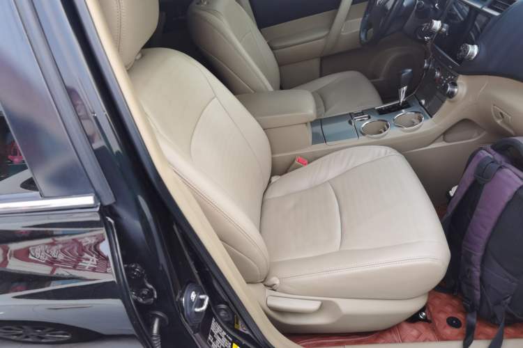 Used Toyota Highlander 2012 2.7L 2WD 5-Seater Elite Edition
