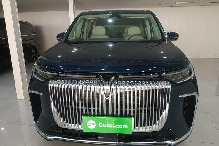 Used VOYAH Dream 2025 PHEV Four-Wheel Drive Prestige Kunpeng Edition
