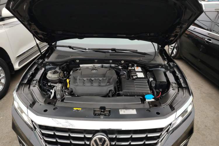 Used Volkswagen Passat 2019 330TSI Luxury Edition China V Standard
