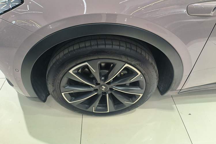 Used ONVO L60 2024 60 kWh Rear-Drive Version