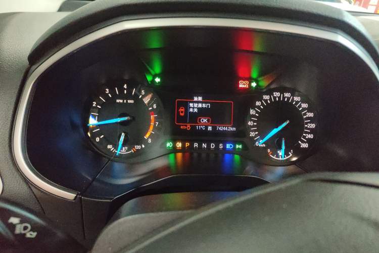 Used Ford Edge 2018 Facelifted EcoBoost 245 Two-Wheel-Drive Platinum Edition 5 Seats China V Emission Standard
