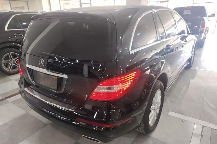 Used Mercedes-Benz R-Class 2017 R 320 4MATIC Business Edition Prestige Model