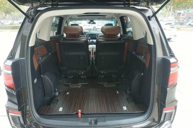 Used Honda Elysion 2019 2.0L Hybrid Supreme Edition
