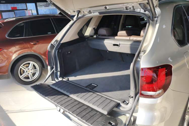 Used BMW X5 2014 xDrive35i Elegant Edition
