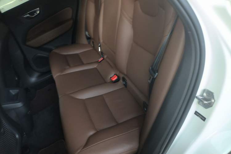 Used Volvo XC60 2022 B5 4x4 Zhiyi Luxury Edition
