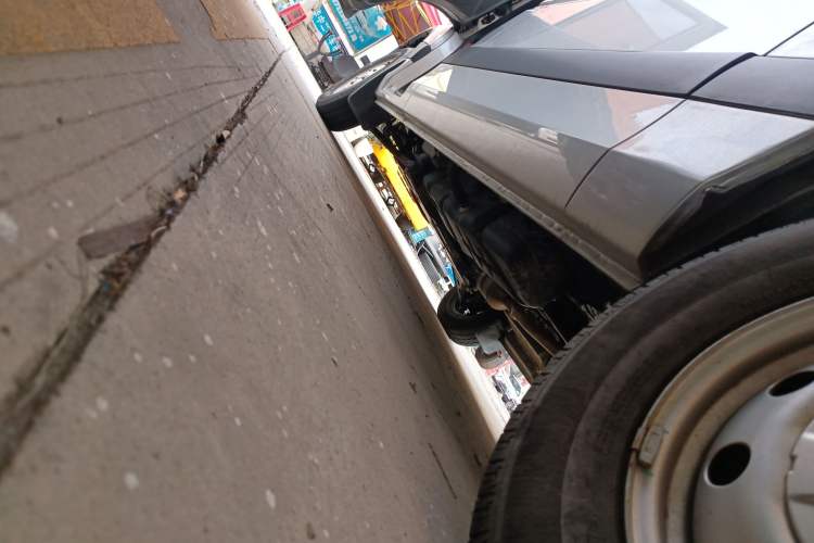 Used Foton Toano 2023 Joy Elephant Multi-Function 2.0T Manual Long-Wheelbase Mid-Roof Model with Single Rear Tire Available in 5/6/7/9-Seater Configurations
