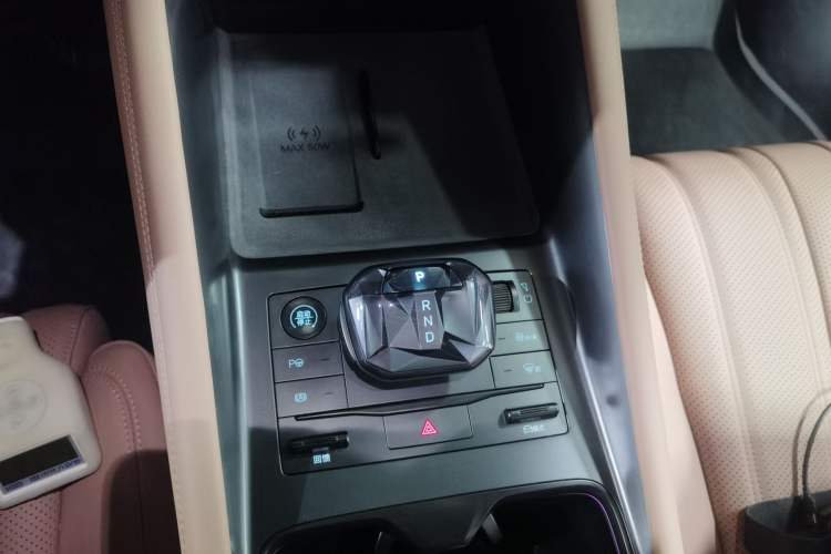 Used BYD Song L EV 2025 662 km Advanced Intelligent Driving Version
