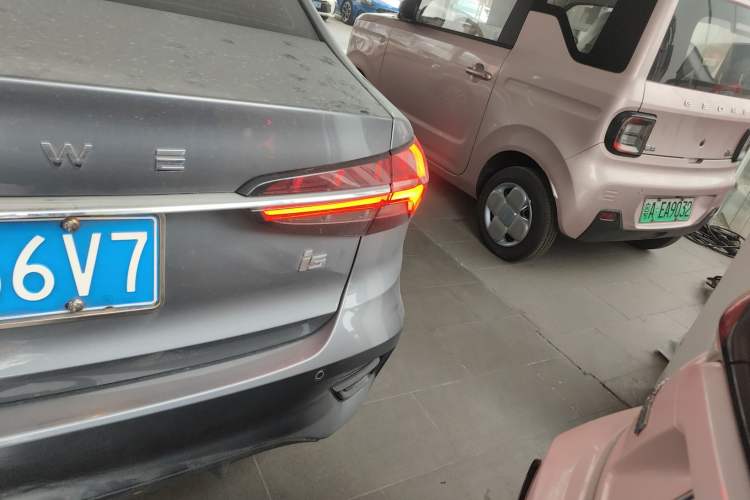 Used Roewe i5 2021 1.5L Manual Comfort Edition
