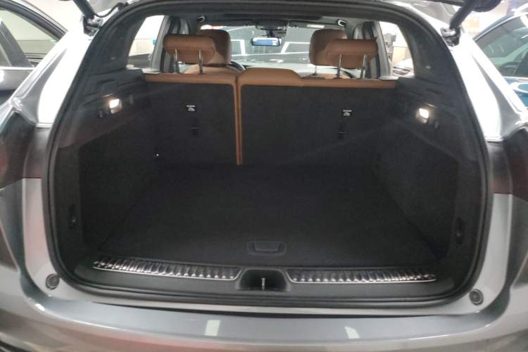 Used Buick Envision 2020 Encore S 652T Two-Wheel Drive Luxury Model
