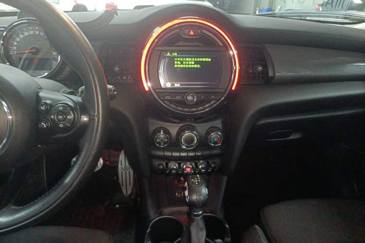 Used MINI MINI 2016 1.5T COOPER Five-Door Edition
