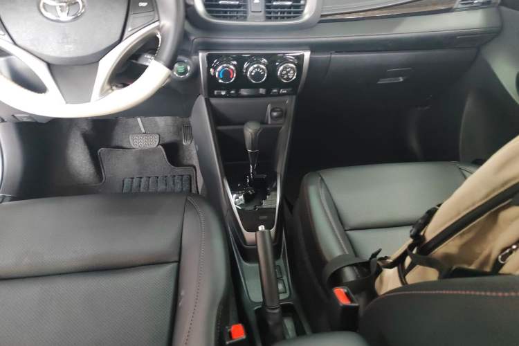 Used Toyota YARiS L 2022 X-Trail 1.5L CVT Luxury PLUS Edition