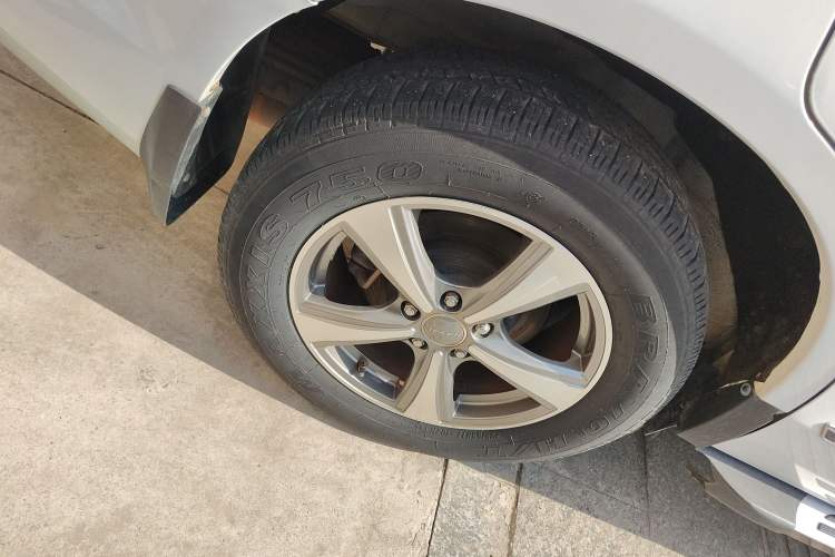 Used Haval H6 2016 Upgraded Model 1.5T Automatic Two-Wheel Drive Elite Version
