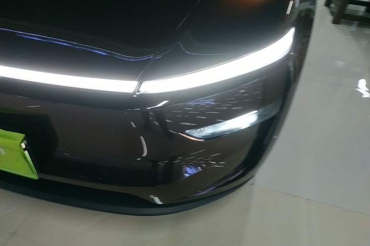 Used Tesla Model Y 2025 Rear-Wheel-Drive Version
