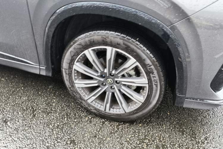 Used Changan CS75 PLUS 2024 3rd Generation Champion Edition 2.0T Intelligent Drive Performance Model