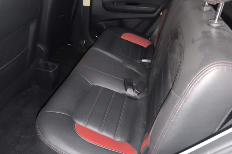 Used Haval H1 2015 1.5L AMT Luxury Model
