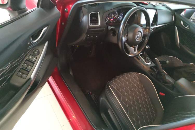 Used Mazda Atenza 2014 2.0L Blue Sky Fashion Edition
