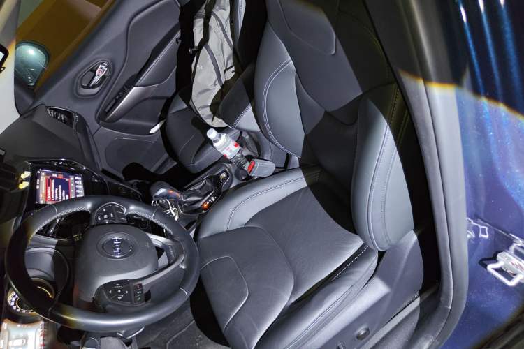 Used  Cherokee 2019 2.0L 2WD Premium Edition China VI