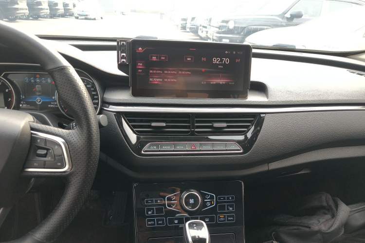 Used Hongqi H5 2019 30TD Smart Connect Dynamic Edition
