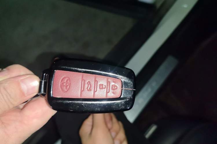 Used Toyota Highlander 2023 2.5L Smart Electric Hybrid Dual-Engine Four-Wheel Drive Prestige Version – 7 Seats
