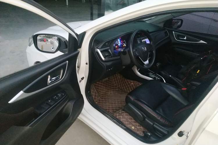 Used Honda Crider 2016 1.8L CVT Luxury Edition
