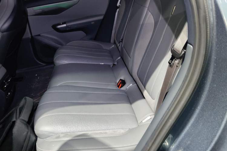 Used Lynk & Co 07 2024 EM-P 126 Long-Range Ultra
