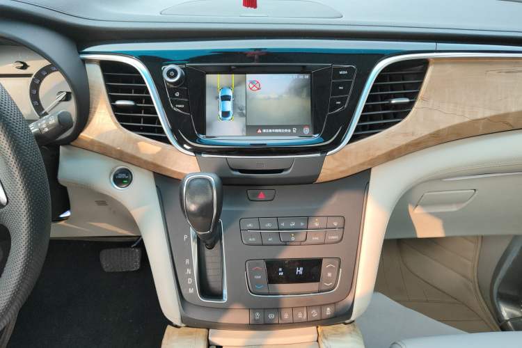 Used Buick GL8 2018 ES 28T Comfort Model China VI Standard