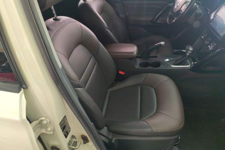 Used GAC Trumpchi GS4 2017 200T G-DCT Two-Wheel Drive Elite Edition
