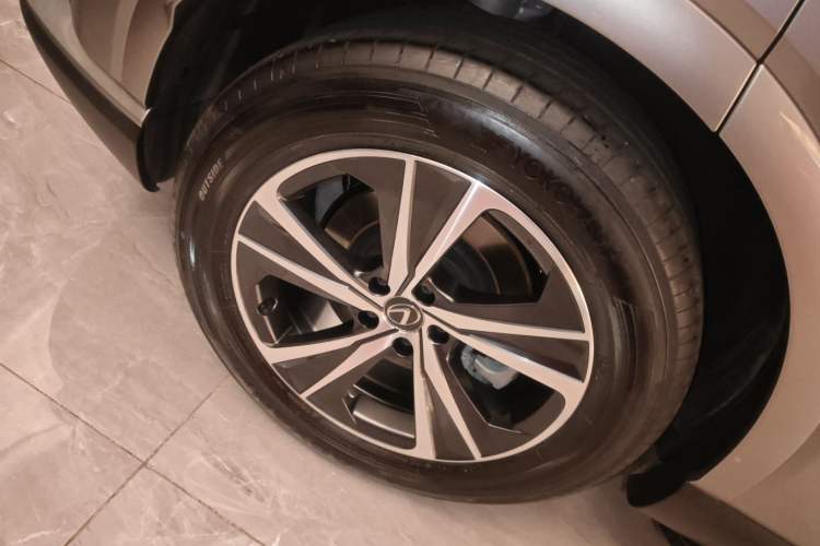 Used Lexus RX 2023 350h Two-Wheel Drive Enjoyment Version
